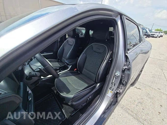 2025 Kia K4 GT-Line - miniatura 3