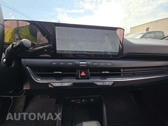 2025 Kia K4 GT-Line - miniatura 7