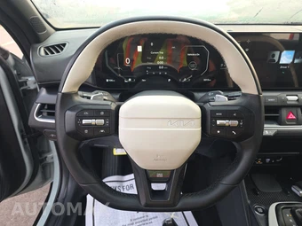 2025 Kia K4 GT-Line - miniatura 10