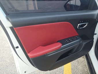 2025 Kia K4 GT-Line - miniatura 9