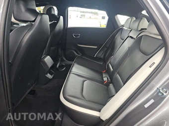 2025 Kia K4 GT-Line - miniatura 13