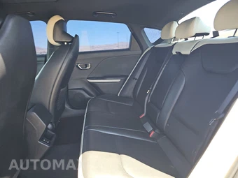 2025 Kia K4 GT-Line - miniatura 13