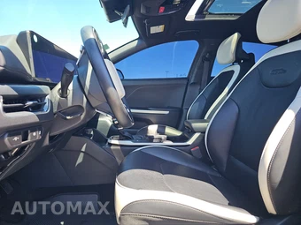 2025 Kia K4 GT-Line - miniatura 7