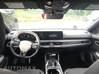2025 Kia K4 GT-Line - miniatura 11