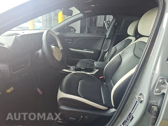2025 Kia K4 GT-Line - miniatura 7
