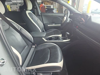 2025 Kia K4 GT-Line - miniatura 8