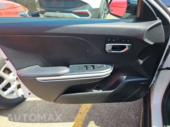 2025 Kia K4 GT-Line Turbo - miniatura 15