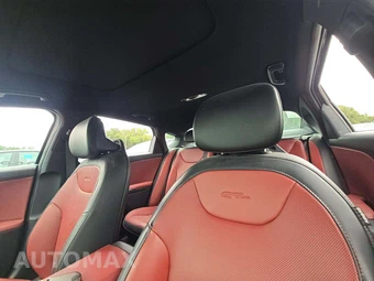 2025 Kia K4 GT-Line Turbo - miniatura 11