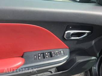 2025 Kia K4 GT-Line Turbo - miniatura 9