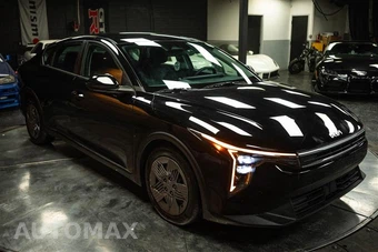 2025 Kia K4 LX - miniatura 5