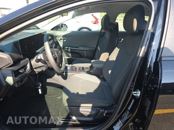 2025 Kia K4 LX - miniatura 7