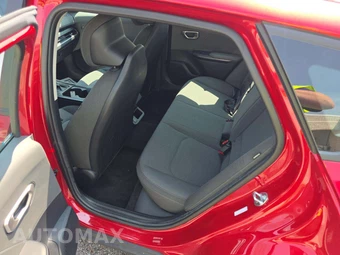 2025 Kia K4 LXS - miniatura 13