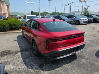 2025 Kia K4 LXS - miniatura 2