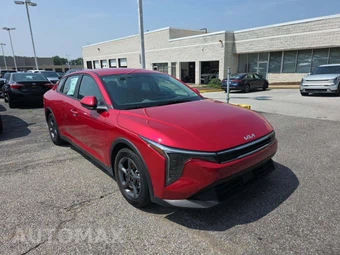 2025 Kia K4 LXS - miniatura 4