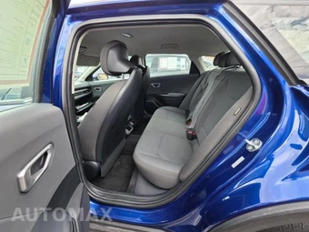 2025 Kia K4 LXS - miniatura 12