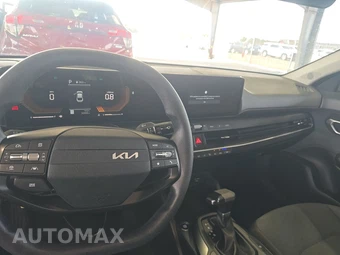 2025 Kia K4 LXS - miniatura 11