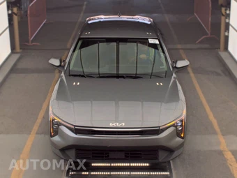 2025 Kia K4 LXS - miniatura 2