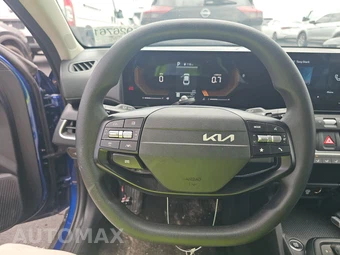 2025 Kia K4 LXS - miniatura 10