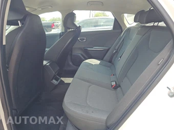2025 Kia K4 LXS - miniatura 13