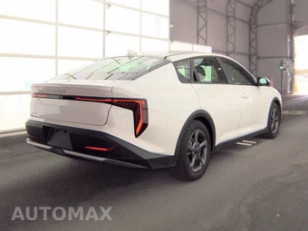 2025 Kia K4 LXS - miniatura 4