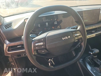 2025 Kia K4 LXS - miniatura 10