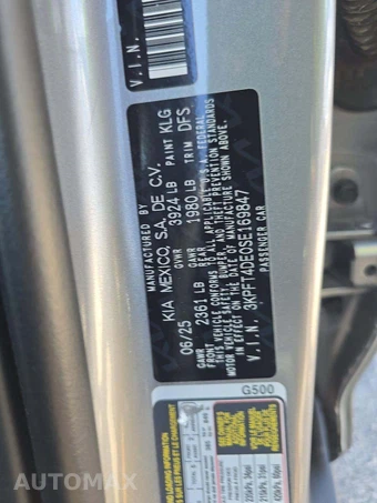 2025 Kia K4 LXS - miniatura 2