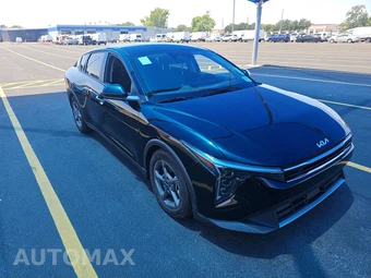 2025 Kia K4 LXS - miniatura 3