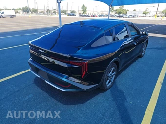 2025 Kia K4 LXS - miniatura 4