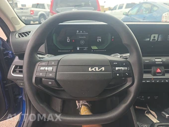 2025 Kia K4 LXS - miniatura 10