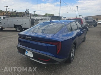2025 Kia K4 LXS - miniatura 4