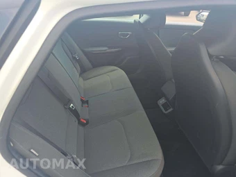 2025 Kia K4 LXS - miniatura 13