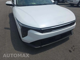2025 Kia K4 LXS - miniatura 18