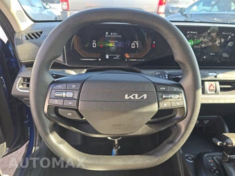 2025 Kia K4 LXS - miniatura 10