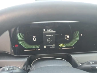 2025 Kia K4 LXS - miniatura 12