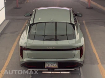 2025 Kia K4 LXS - miniatura 5