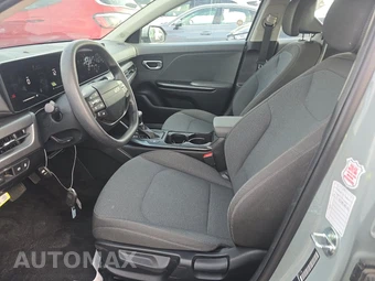 2025 Kia K4 LXS - miniatura 7
