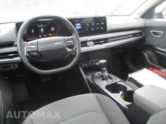 2025 Kia K4 LXS - miniatura 23