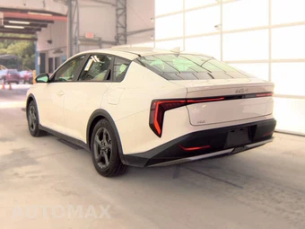 2025 Kia K4 LXS - miniatura 6