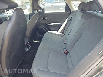 2025 Kia K4 LXS - miniatura 13