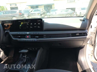 2025 Kia K4 LXS - miniatura 18