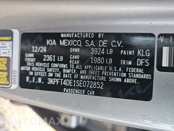 2025 Kia K4 LXS - miniatura 14
