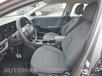 2025 Kia K4 LXS - miniatura 7