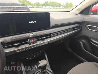 2025 Kia K4 LXS - miniatura 11