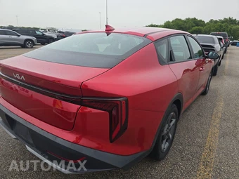2025 Kia K4 LXS - miniatura 4
