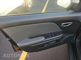 2025 Kia K4 LXS - miniatura 9