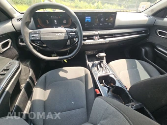 2025 Kia K4 LXS - miniatura 11