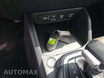 2025 Kia K4 LXS - miniatura 8