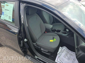 2025 Kia K4 LXS - miniatura 18