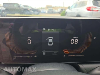 2025 Kia K4 LXS - miniatura 9