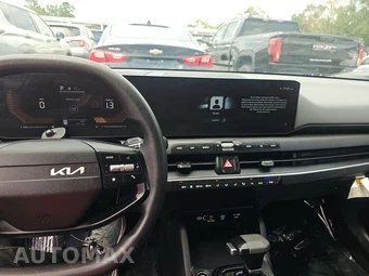 2025 Kia K4 LXS - miniatura 11